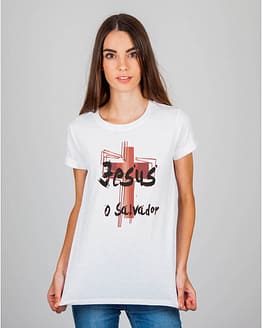 Mulher usando camiseta Jesus o Salvador